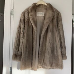 Vintage 1940’s-1950’s Blonde Fur Coat